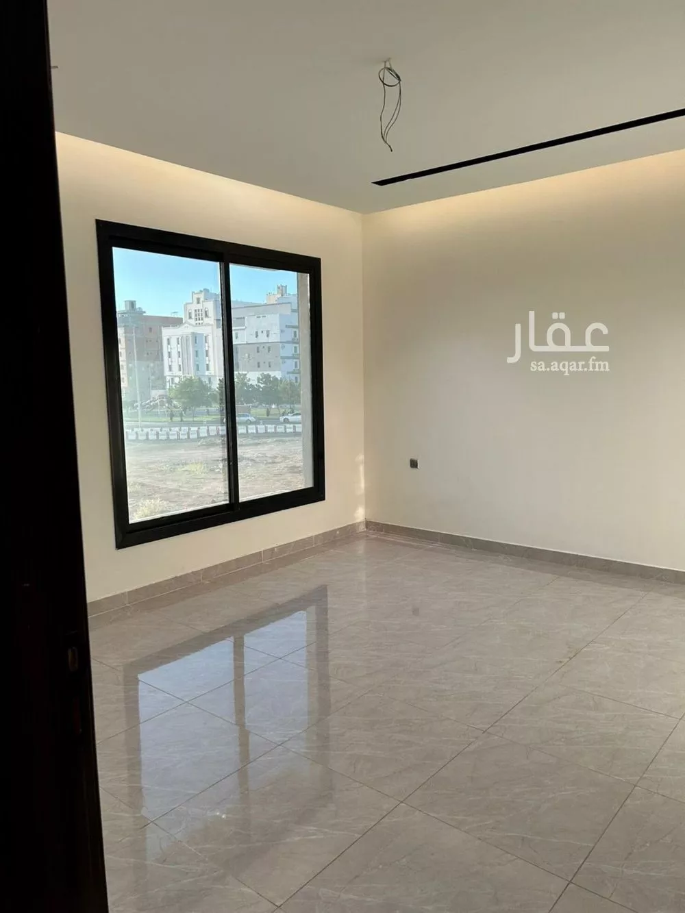 شقة 4 غرف في الريان 1