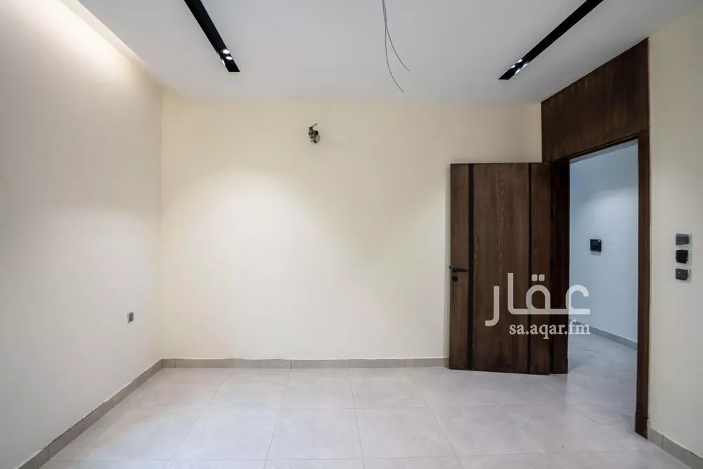 5 bedroom villa in Ar Rayan, Jeddah 9
