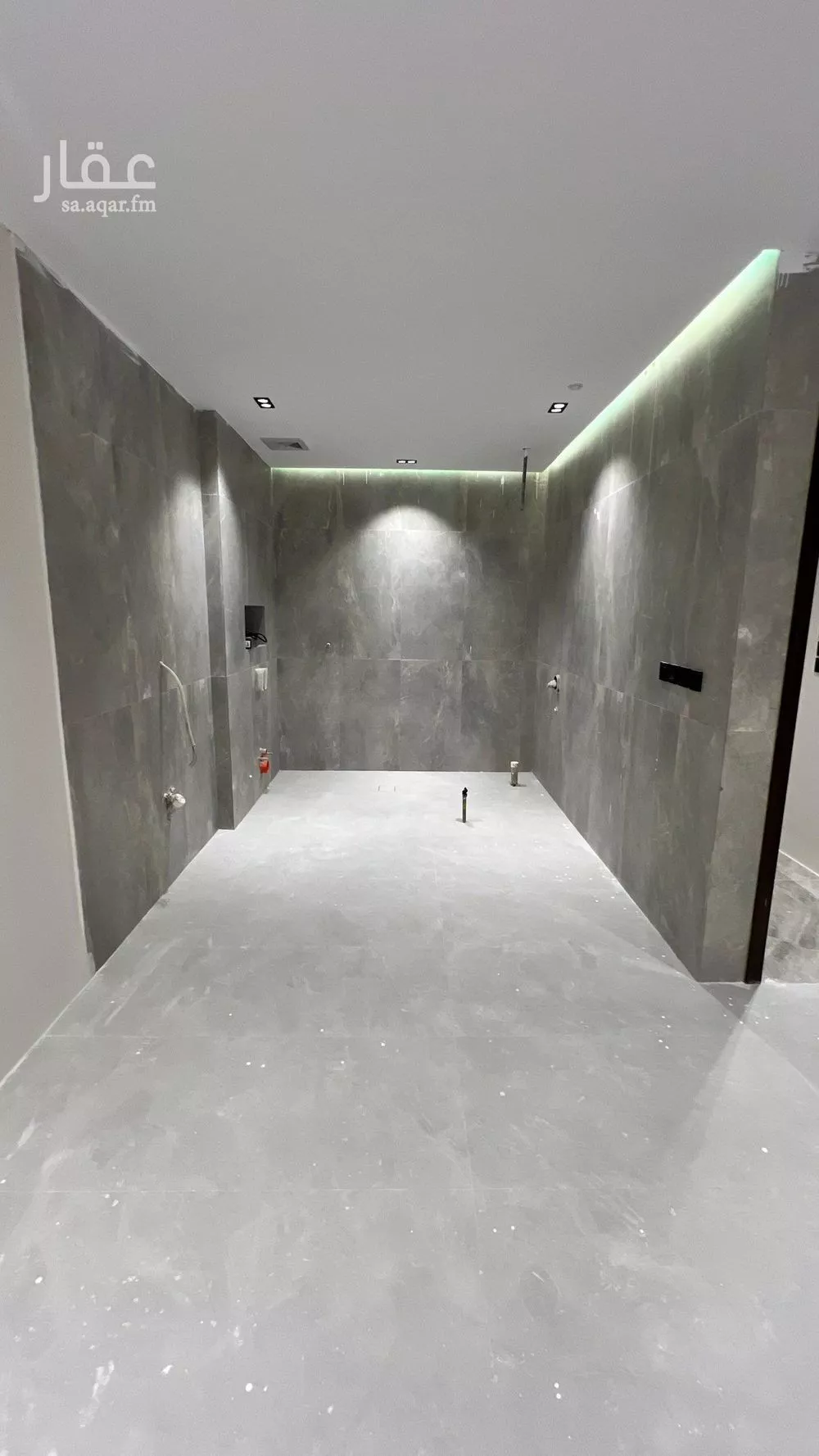 شقة 5 غرف في الريان 1