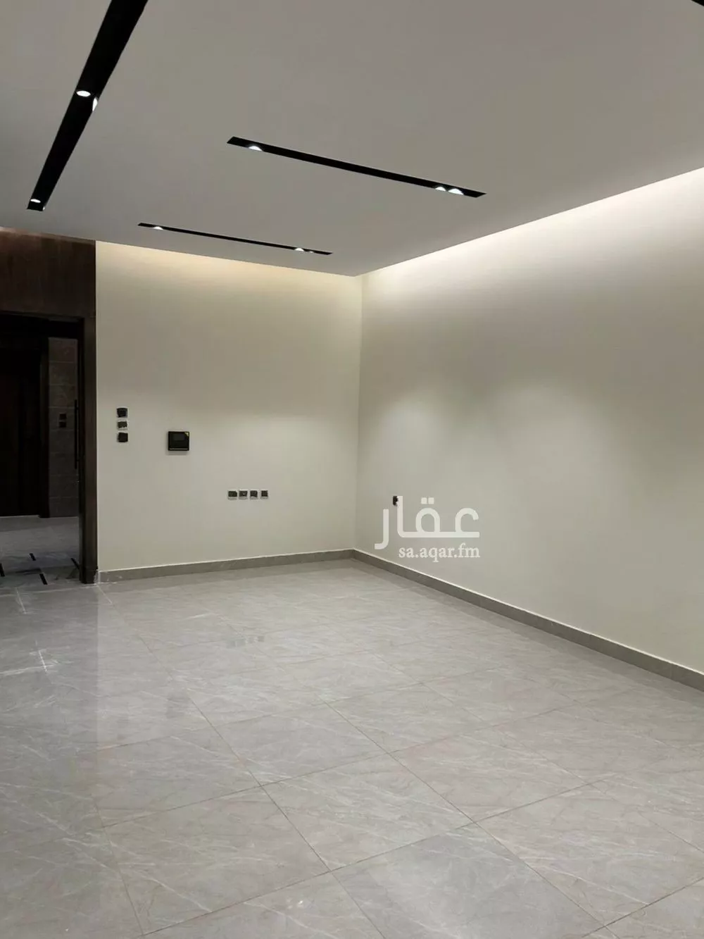 شقة 5 غرف في الريان 4