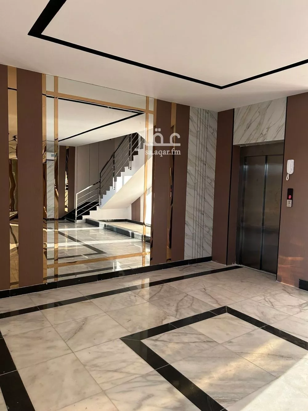 شقة 5 غرف في الريان 1