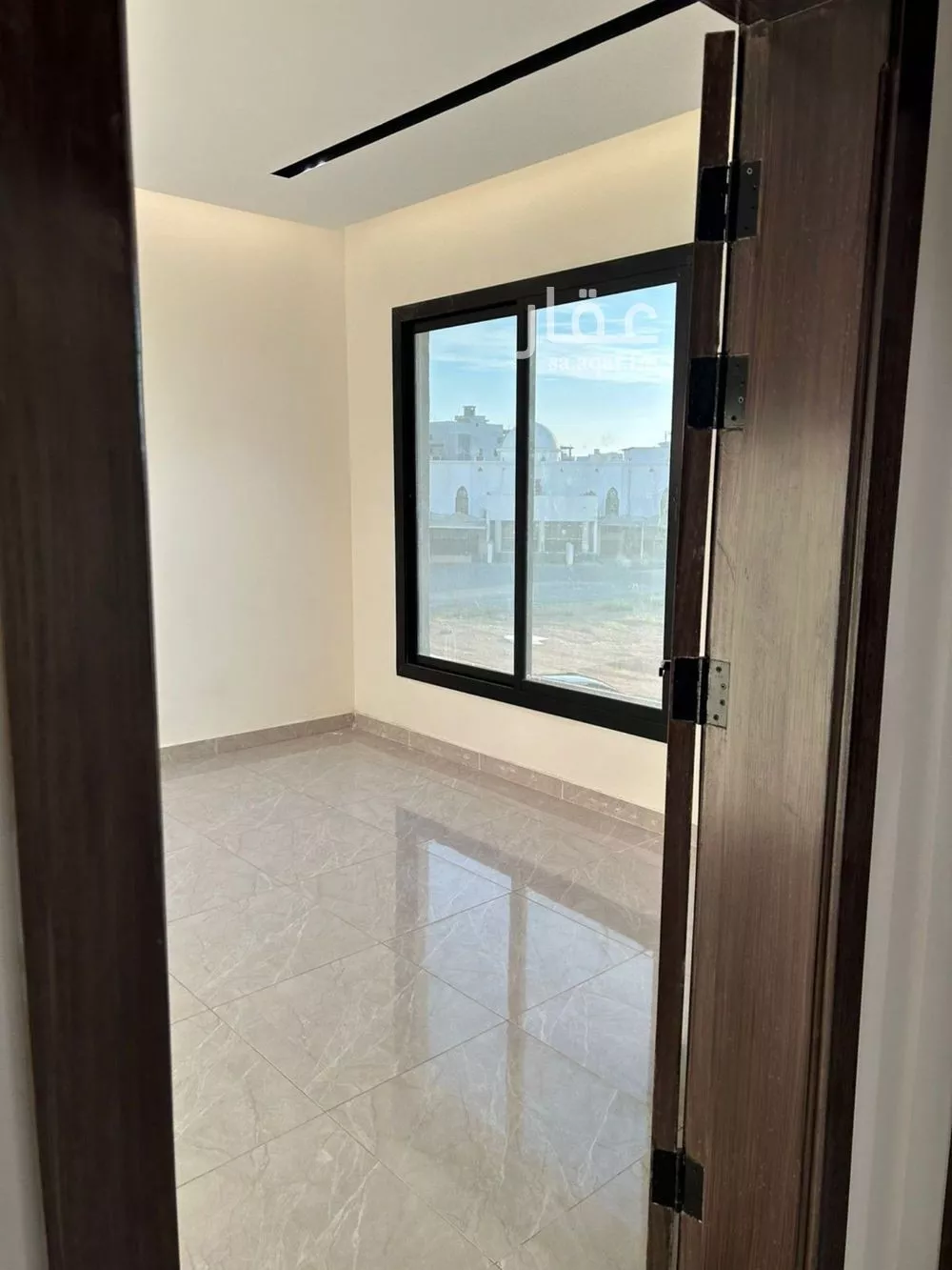 شقة 4 غرف في الريان 3