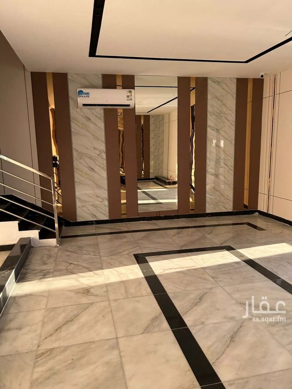 شقة 5 غرف في الريان 1