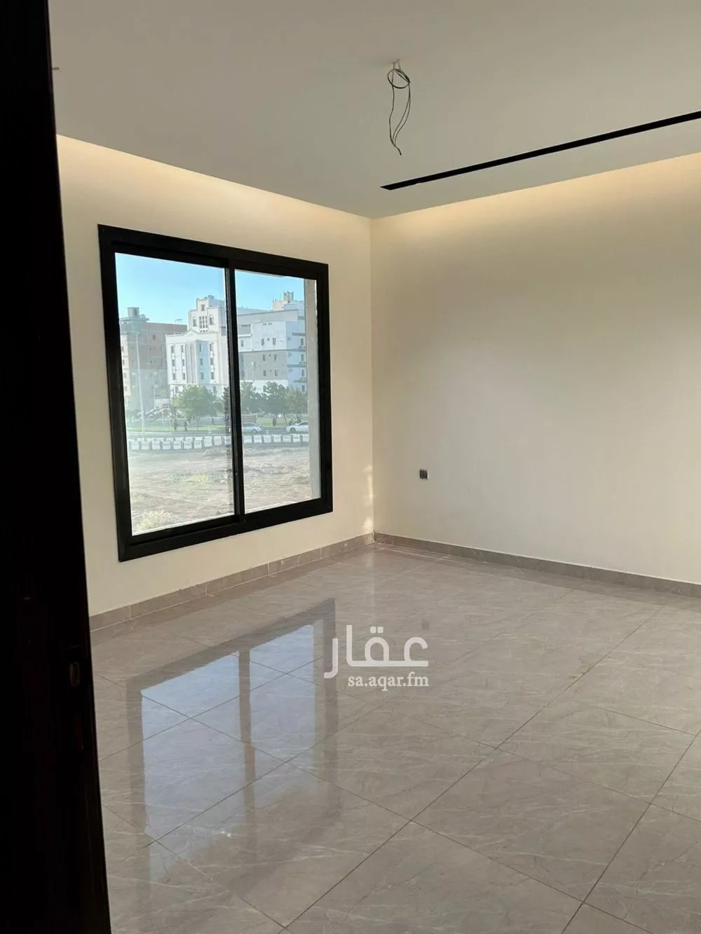 شقة 4 غرف في الريان 2