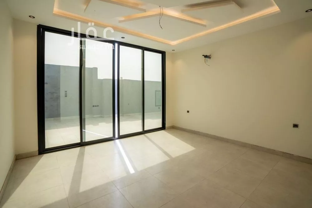 5 bedroom villa in Ar Rayan, Jeddah 4