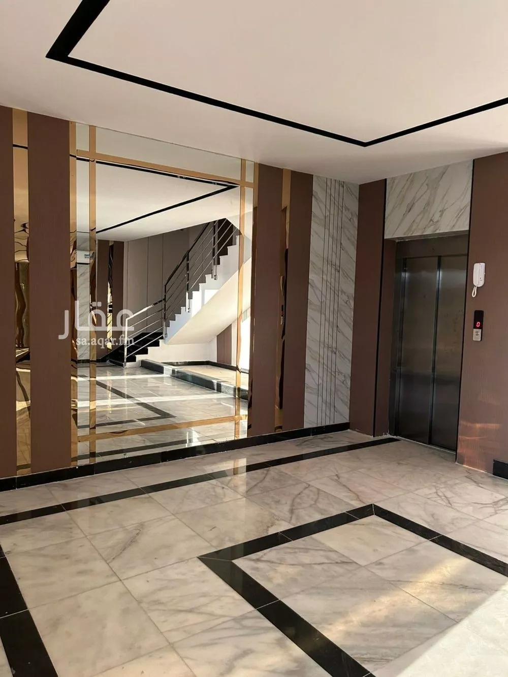 شقة 5 غرف في الريان 1