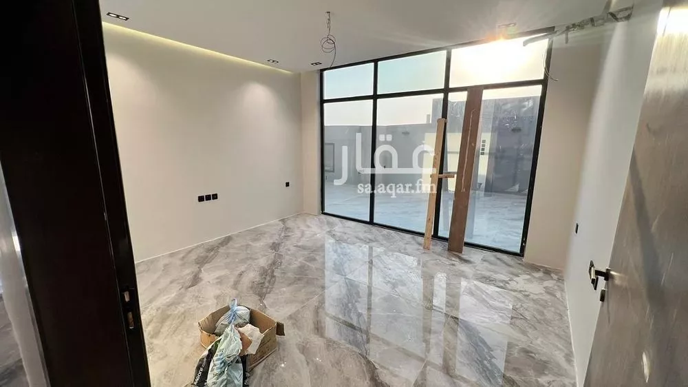 شقة 4 غرف في الريان 5