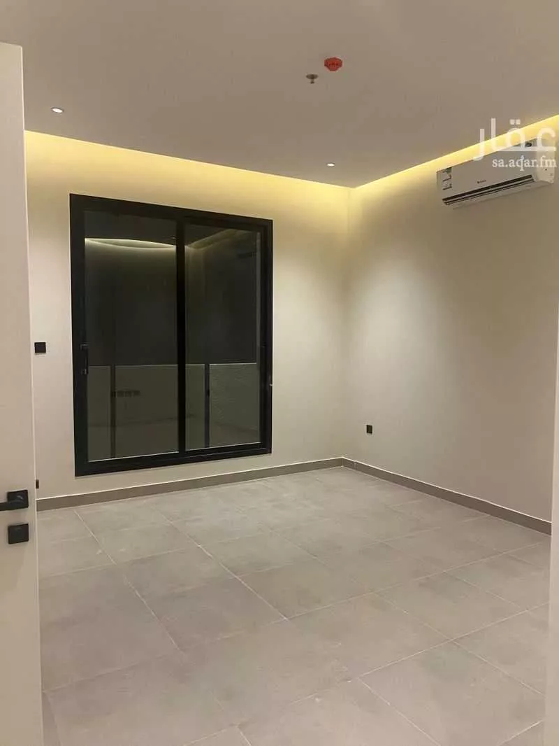 شقة 3 غرف في الملقا 4