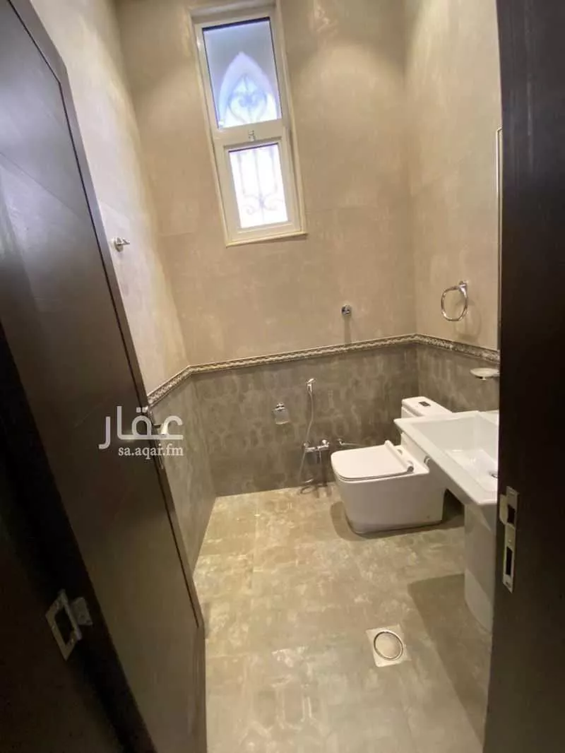 8 bedroom villa in Al Yasmin, Riyadh 13