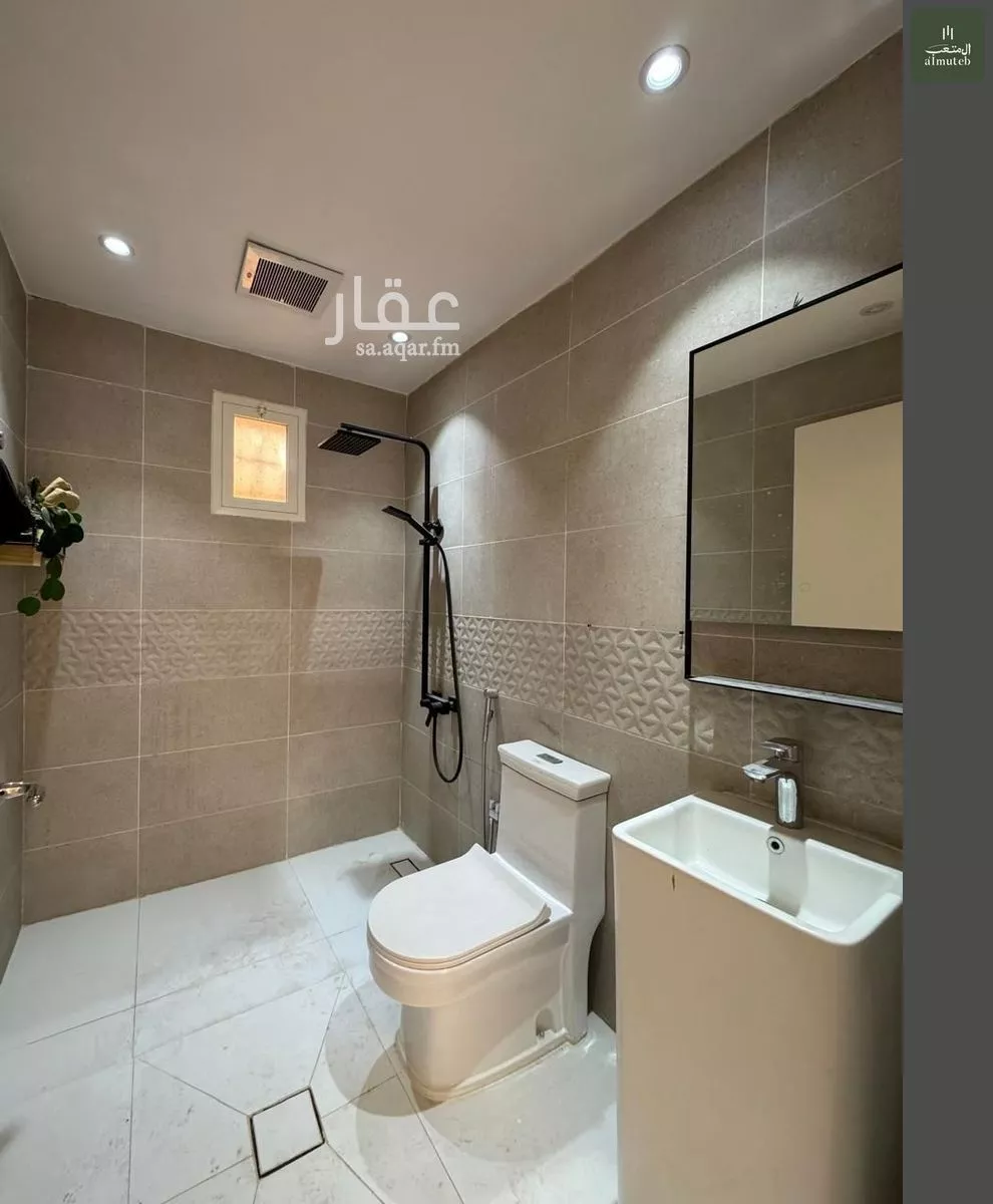 5 bedroom villa in At Taawon, Riyadh 19