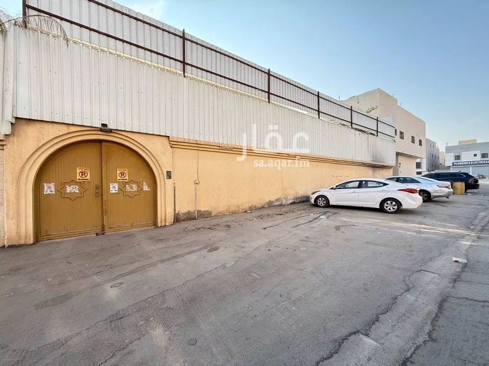 land in Al Hazm, Riyadh 2