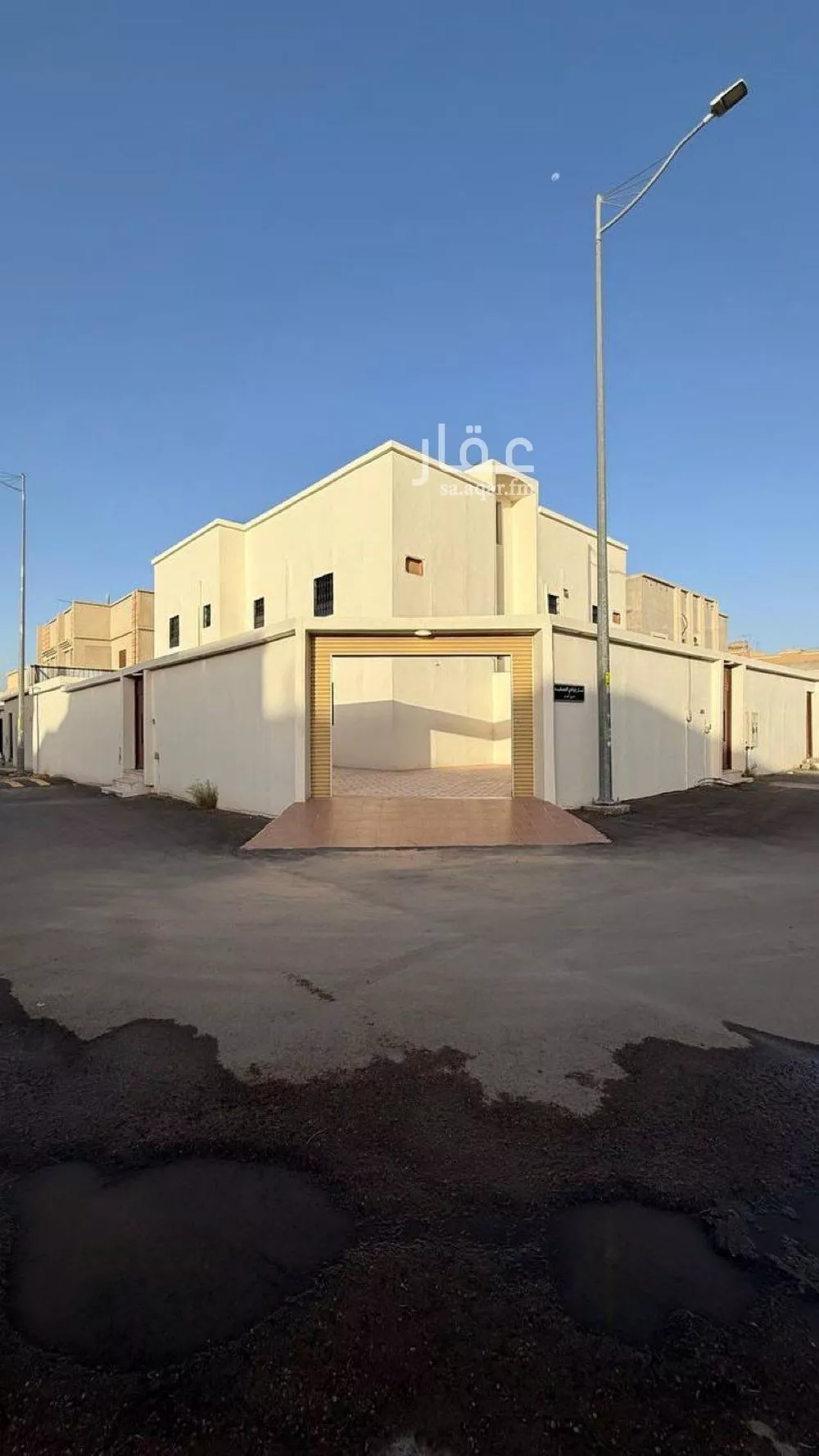 دور 5 غرف في أحد 1