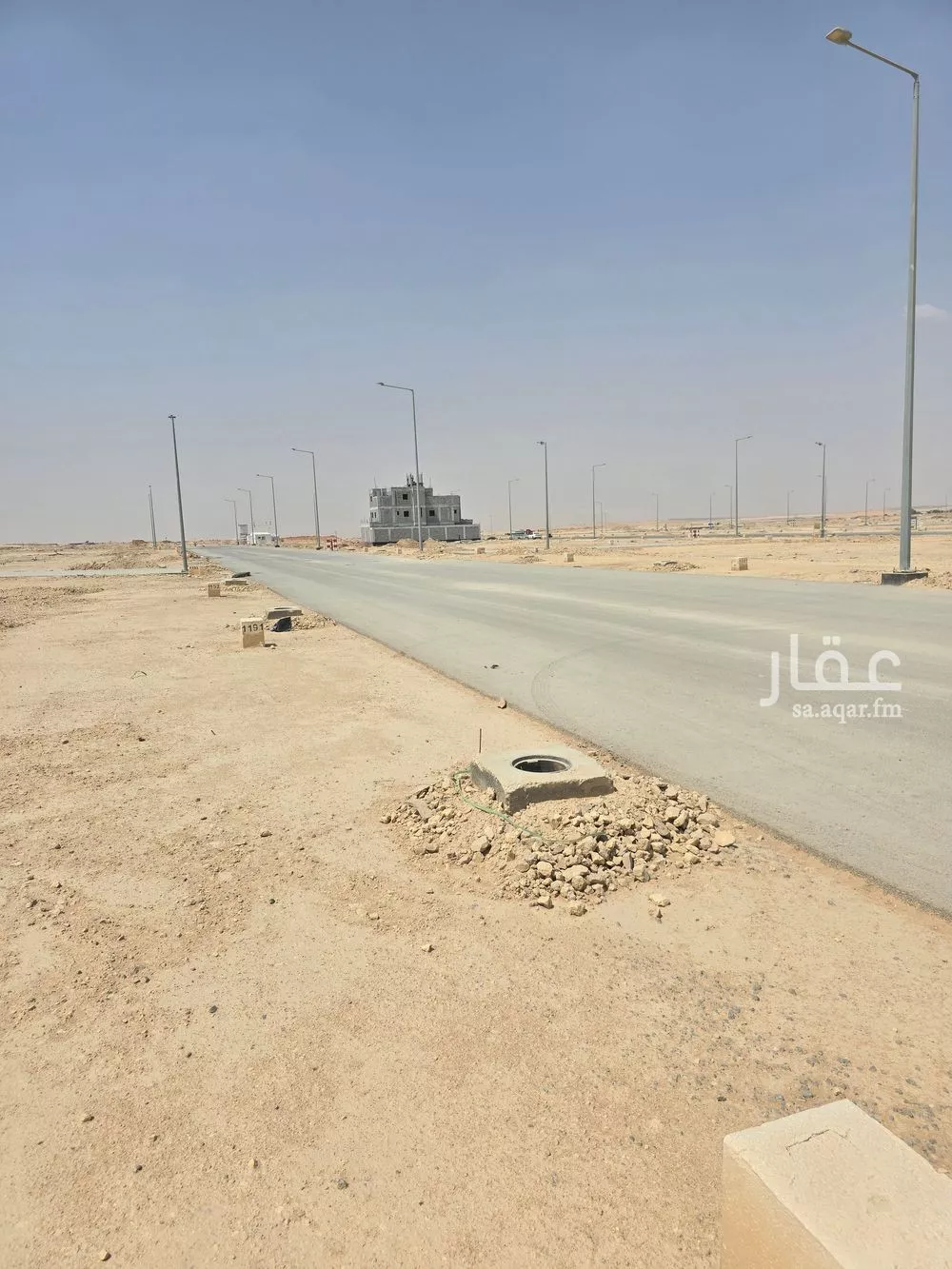 أرض 369 م² في الشرق 5