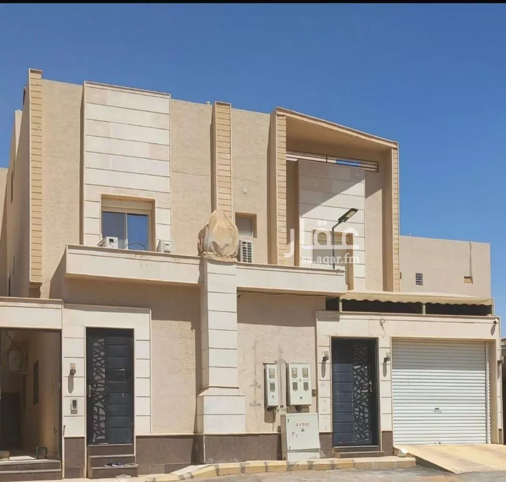 فيلا 4 غرف في الشرق