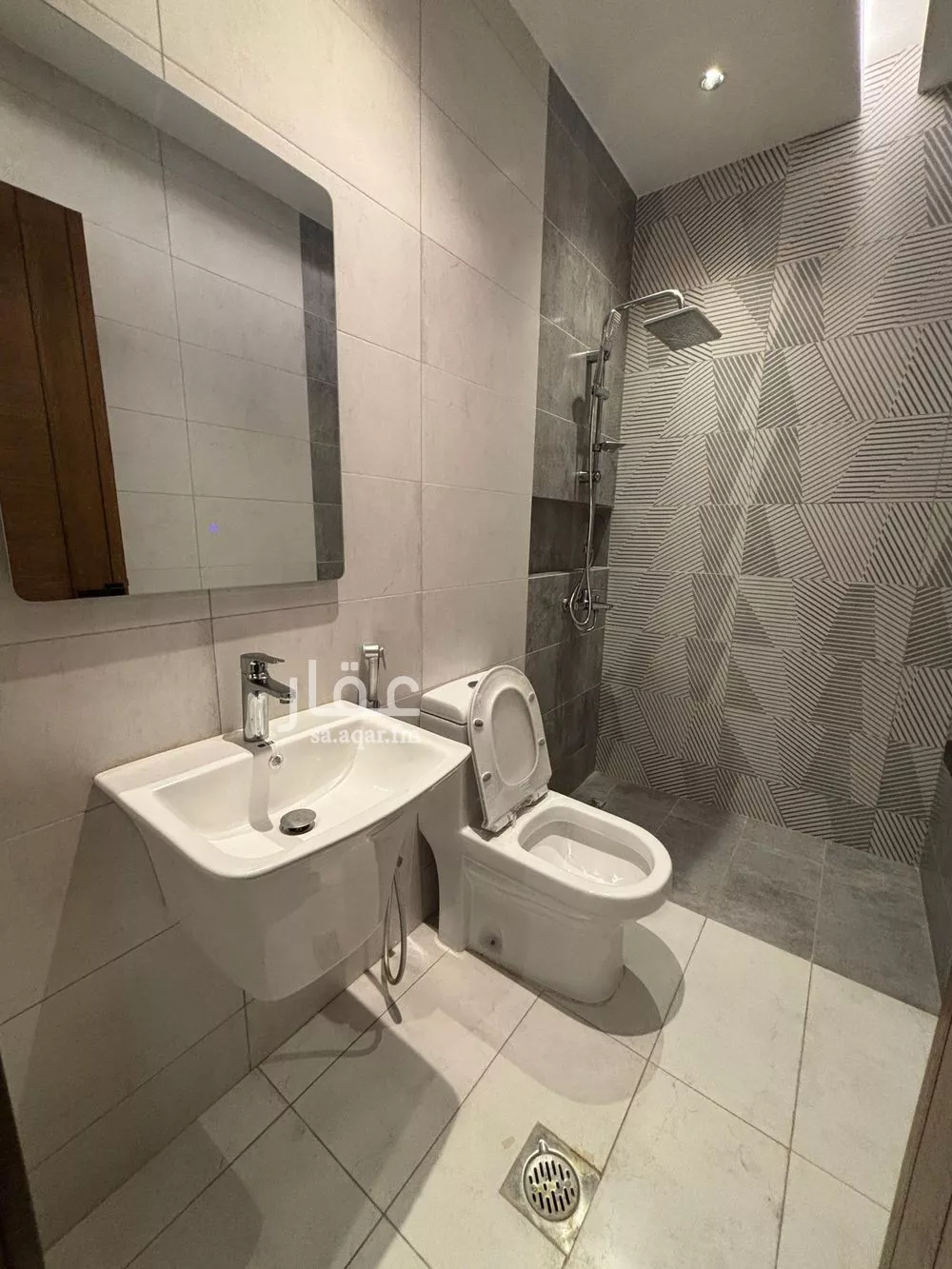 شقة 4 غرف في الرحاب، جدة 9