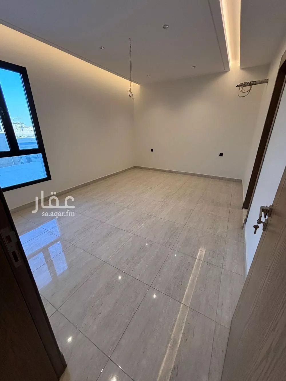 شقة 5 غرف في الصفا 4