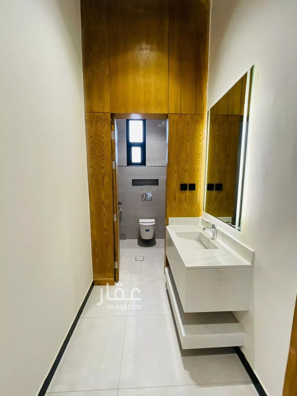 فيلا 4 غرف في الجنادرية 5