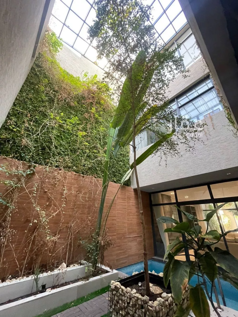 5 bedroom villa in Al Aridh 3