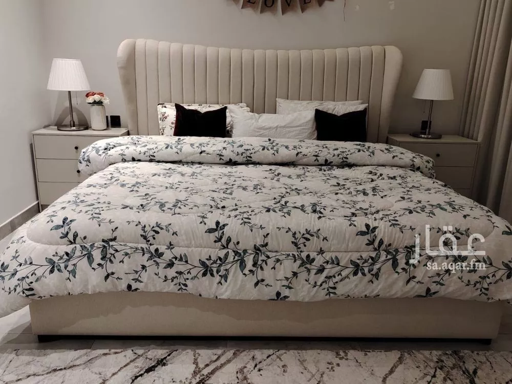 شقة 3 غرف في الملقا 4