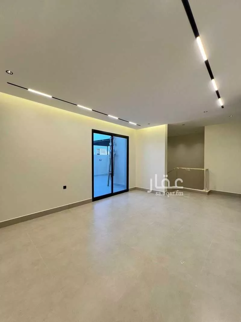 فيلا 4 غرف في العارض 3