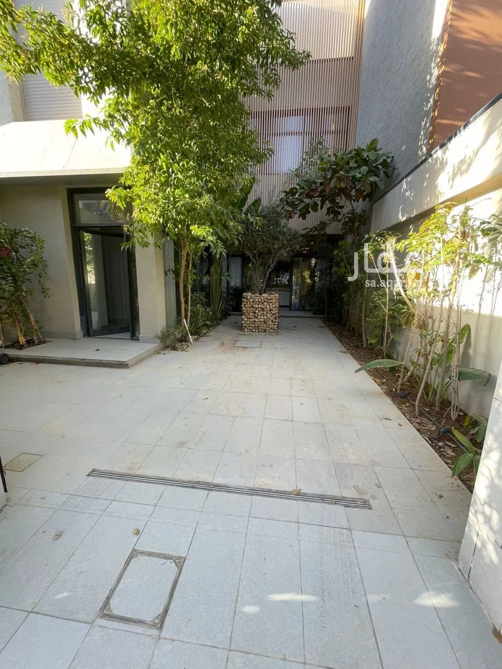 5 bedroom villa in Al Aridh 1