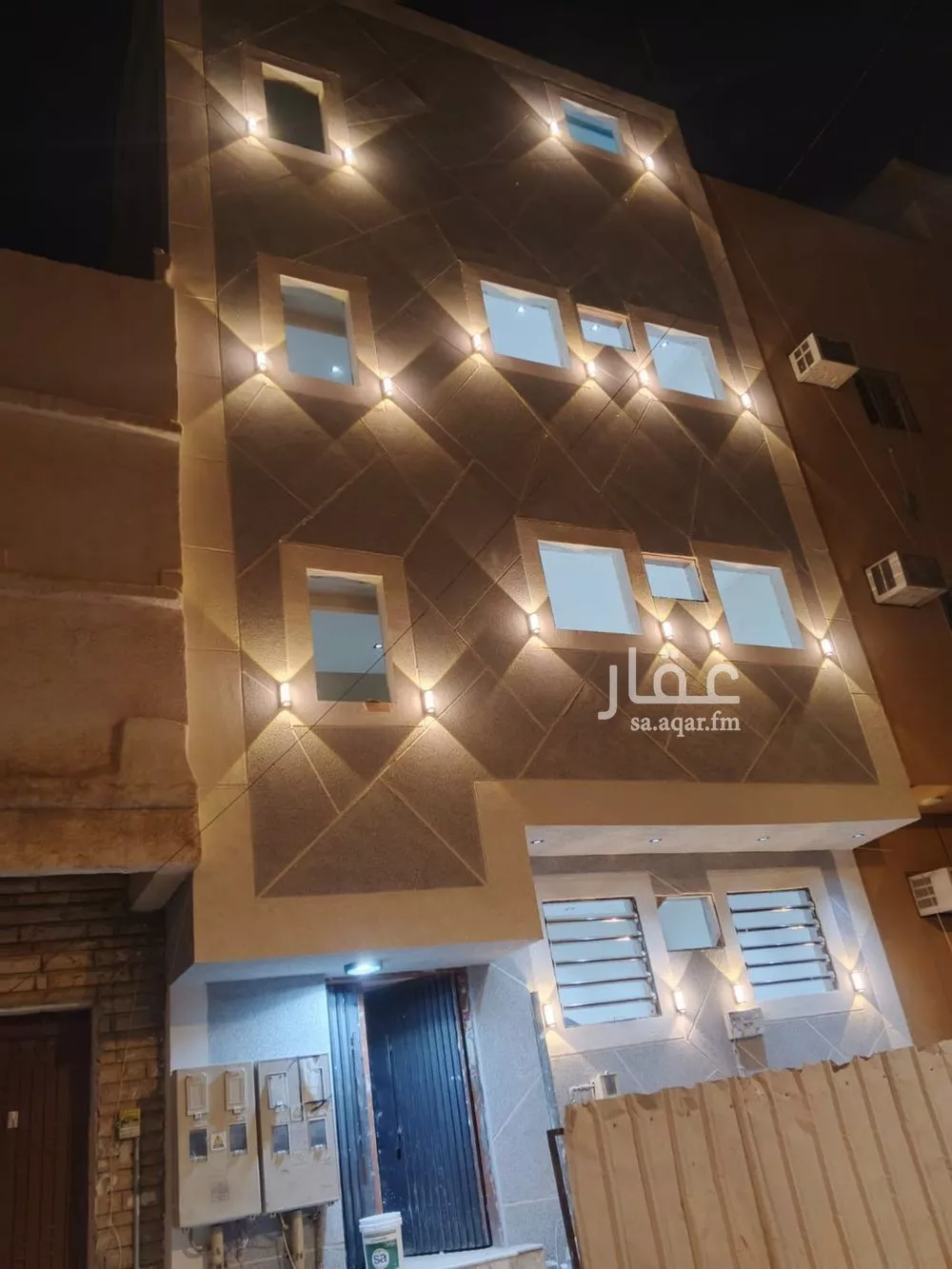 101 sqm building in Al Wizarat 2