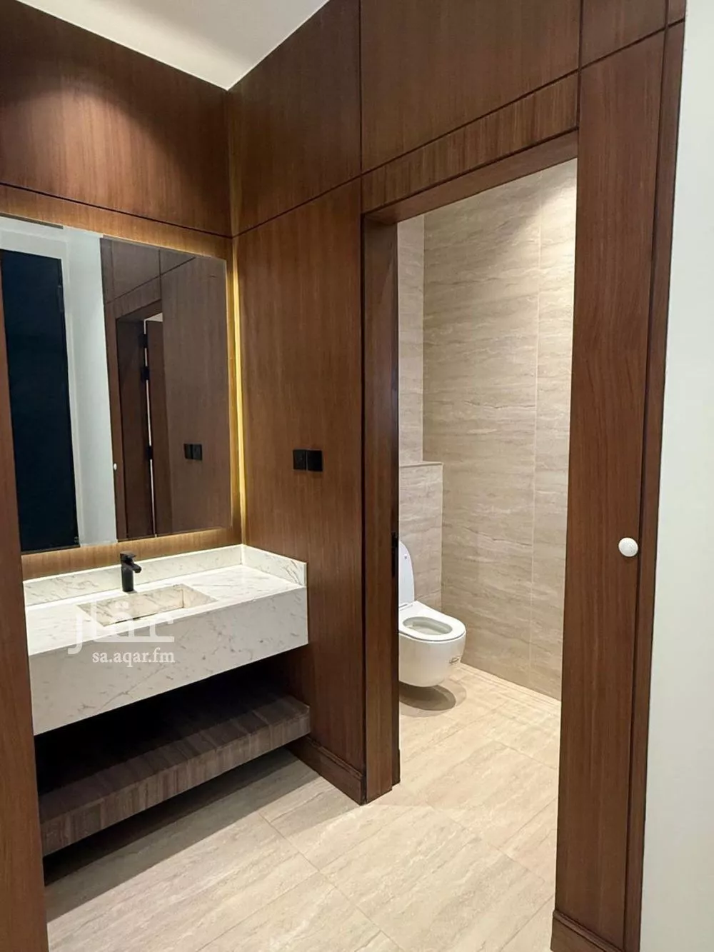 فيلا 5 غرف في النرجس 4