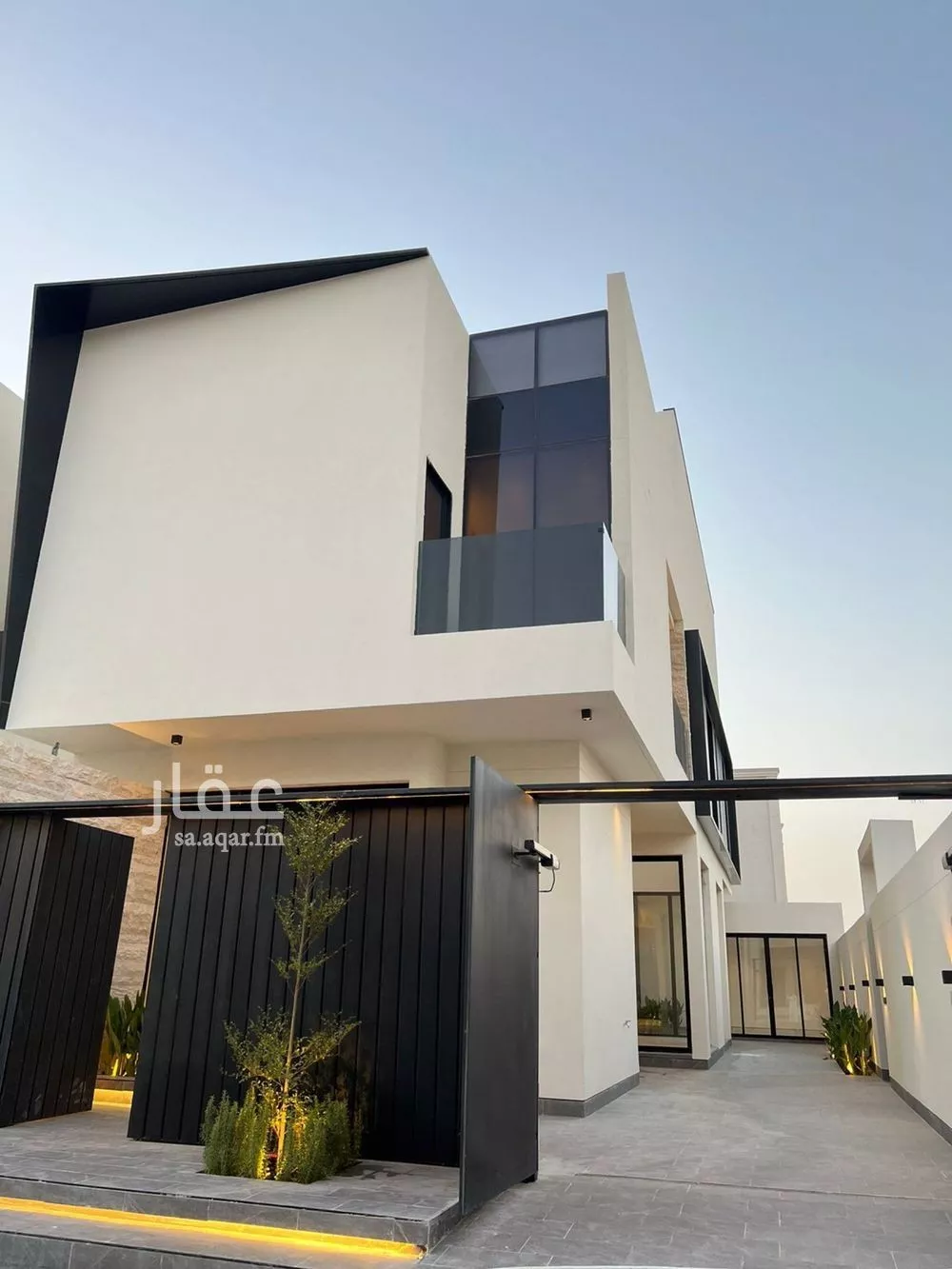 فيلا 5 غرف في النرجس 1