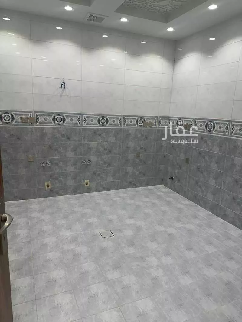 شقة 5 غرف في الروضة 2