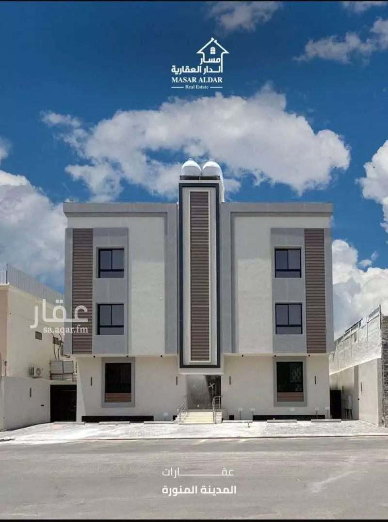 4 bedroom apartment in Umm Khalid 1