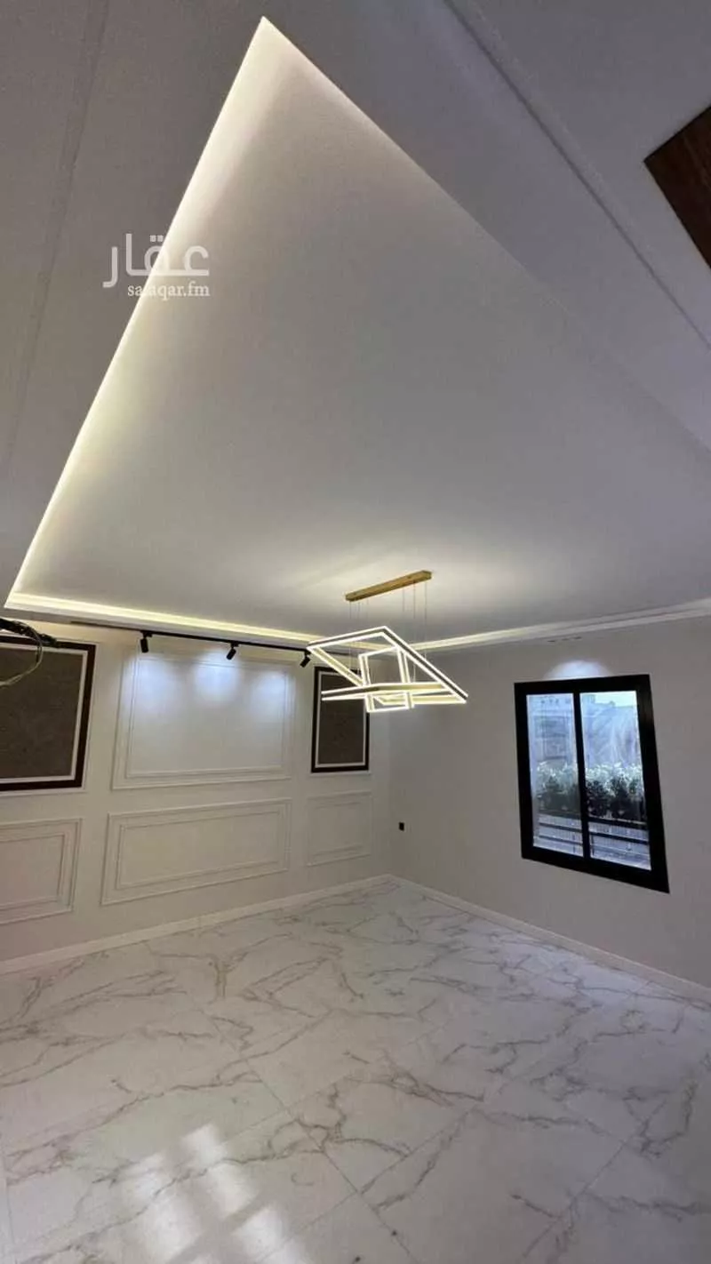 شقة 6 غرف في النزهة 2