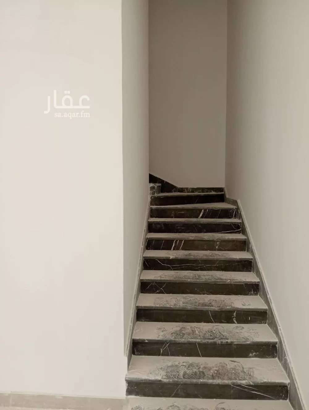 فيلا 7 غرف في الرمال 2