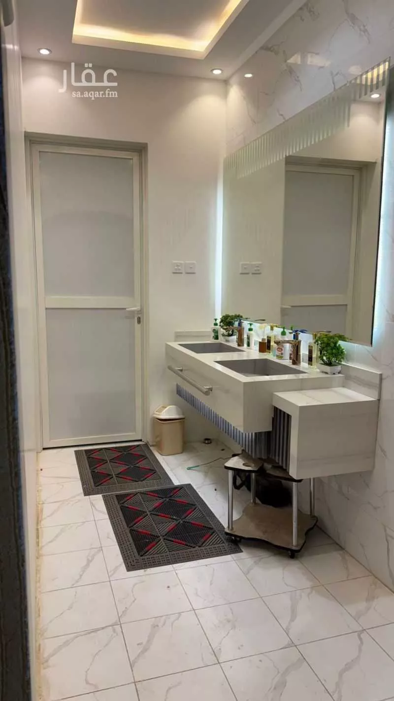 شقة 4 غرف في العارض 4