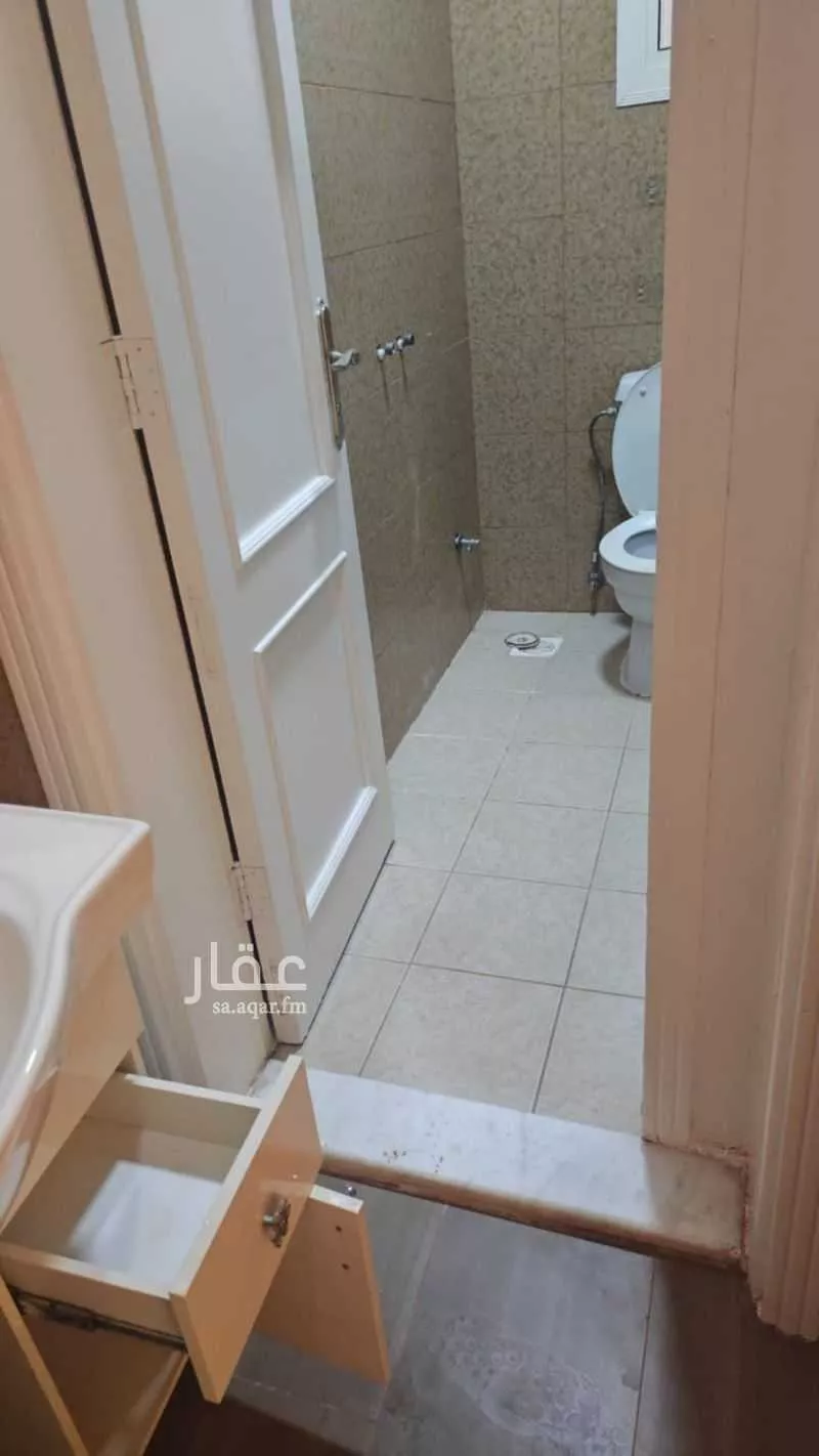 3 bedroom floor in Al Muhammadiyah 2