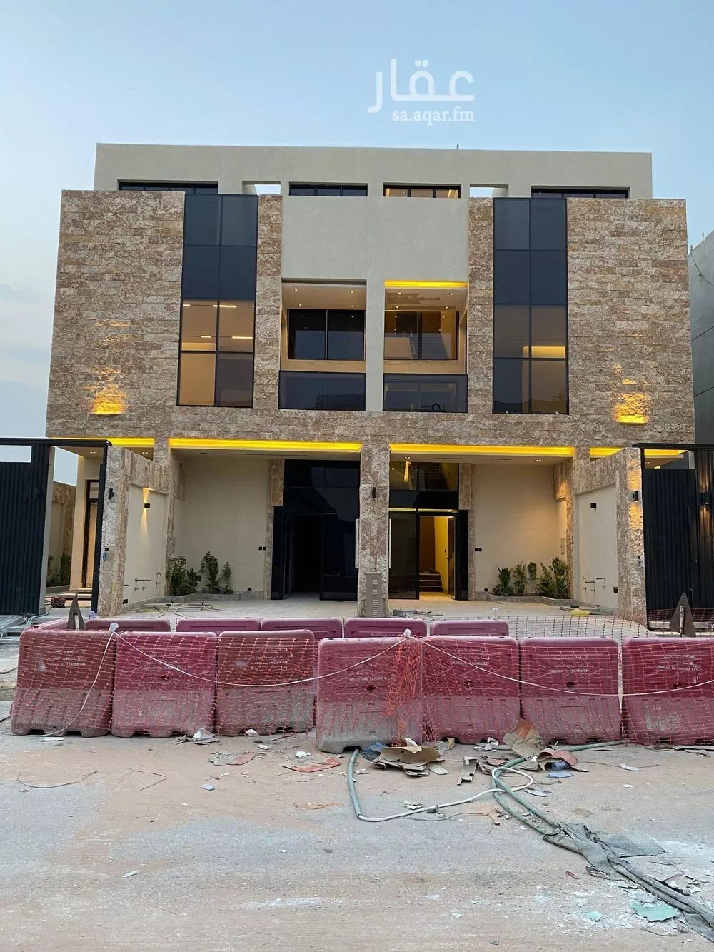 دور 4 غرف في النرجس 2