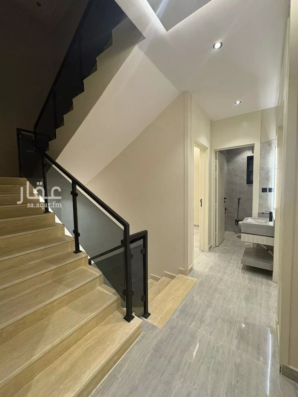 فيلا 5 غرف في العريجاء الغربية 5