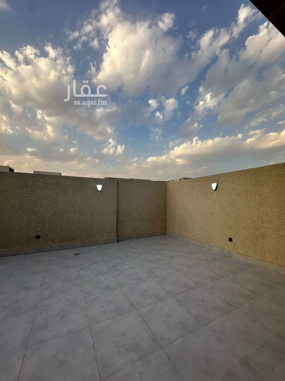 فيلا 3 غرف في الرمال 4