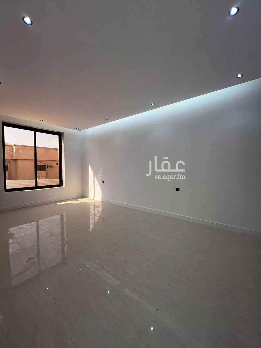 فيلا 4 غرف في طويق 4