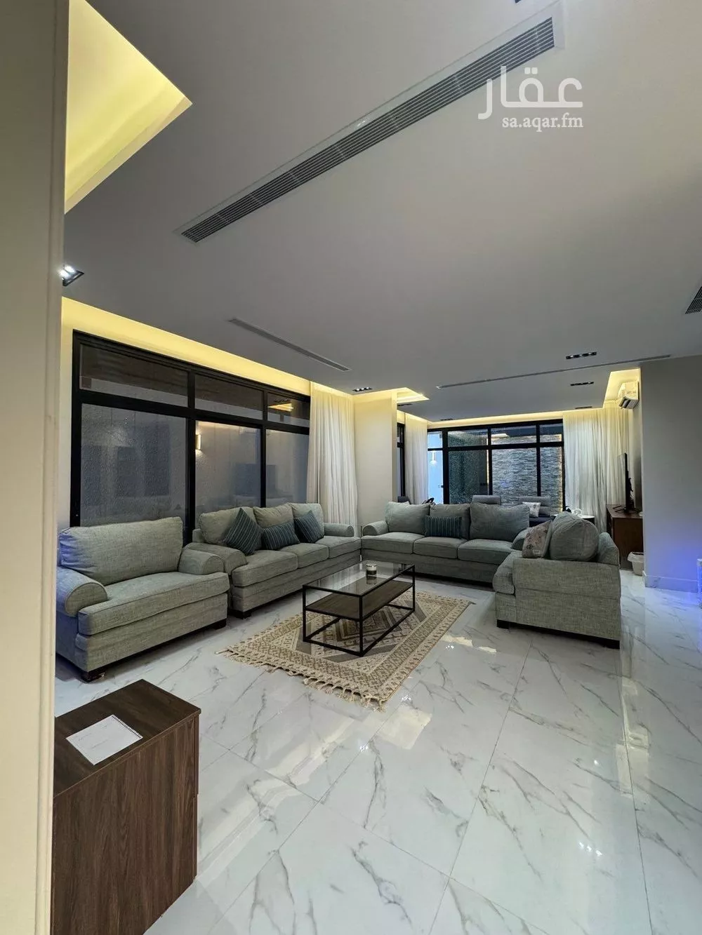 فيلا 5 غرف في عكاظ 1