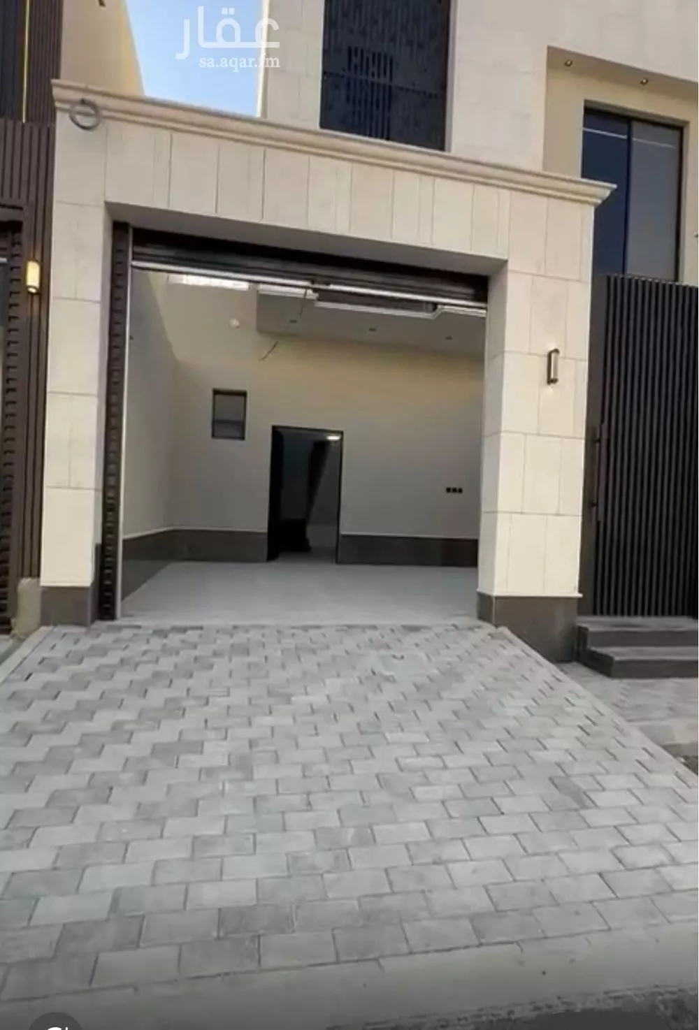 3 bedroom floor in Al Janadriyah 1