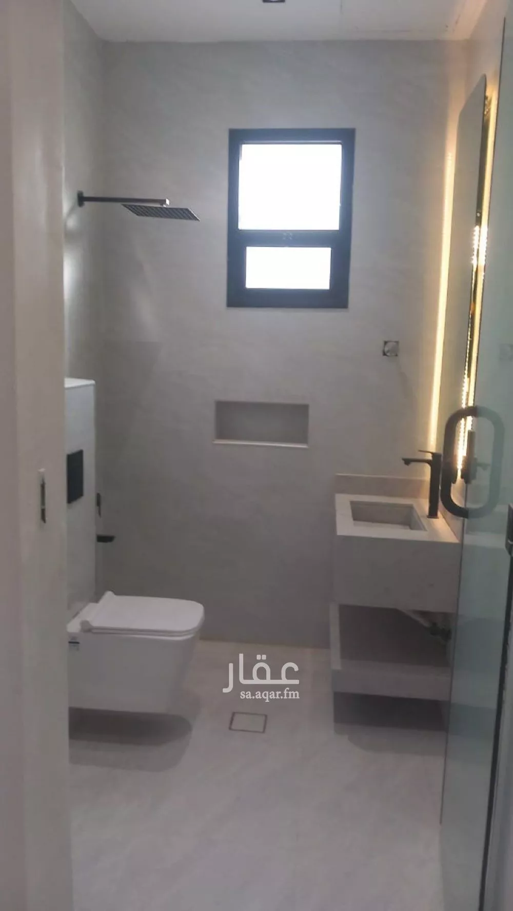 3 bedroom floor in Al Janadriyah 4