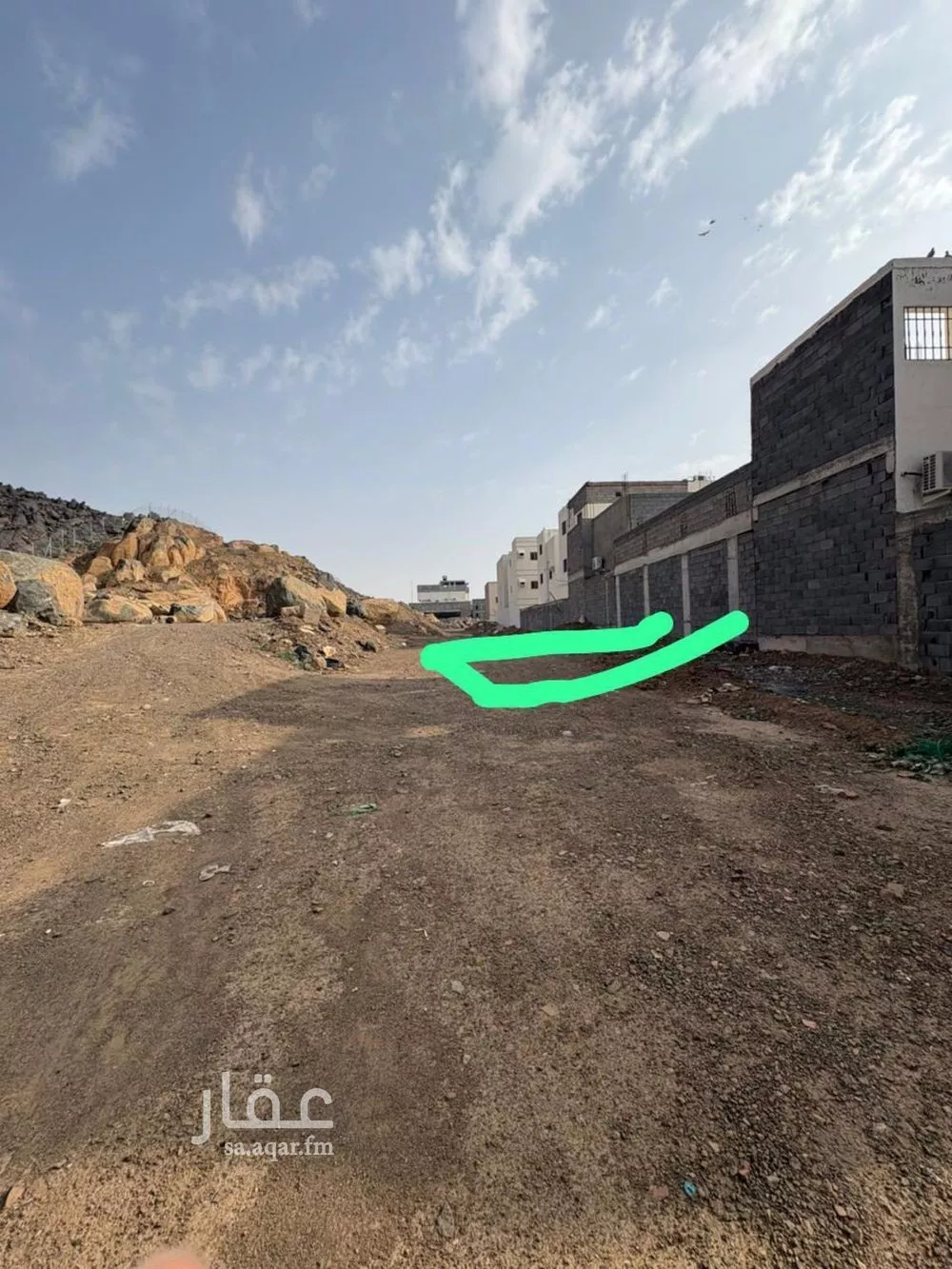 أرض 300 م² في النقس 1