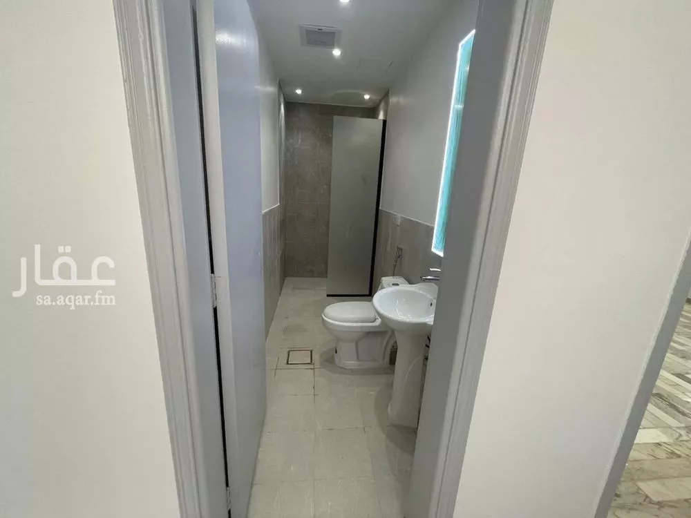 3 bedroom apartment in Al Murooj, Riyadh 19