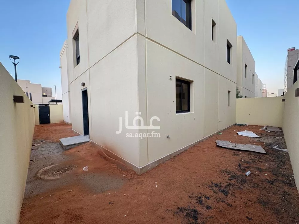 4 bedroom villa in Al Munsiyah, Riyadh 13