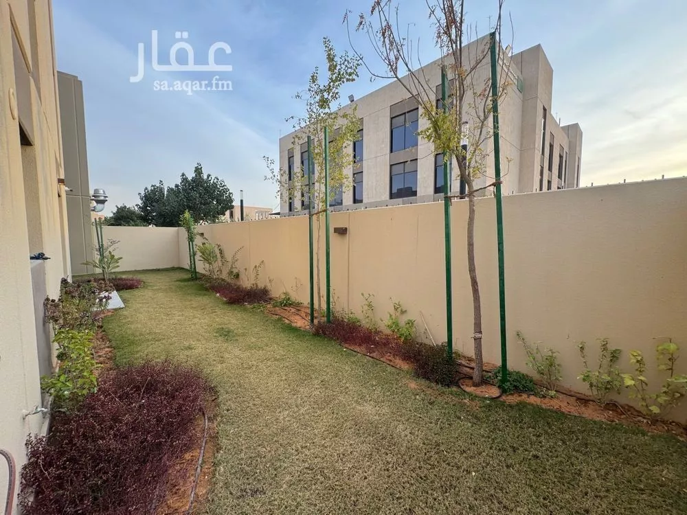 4 bedroom villa in Sidrah, Riyadh 23
