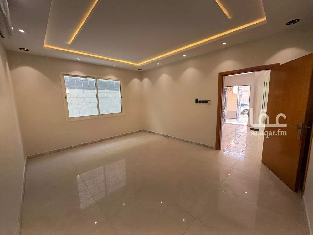 6 bedroom villa in Al Wahah, Riyadh 8