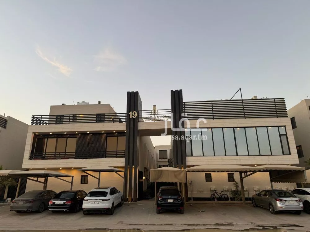 فيلا 4 غرف في العارض 2