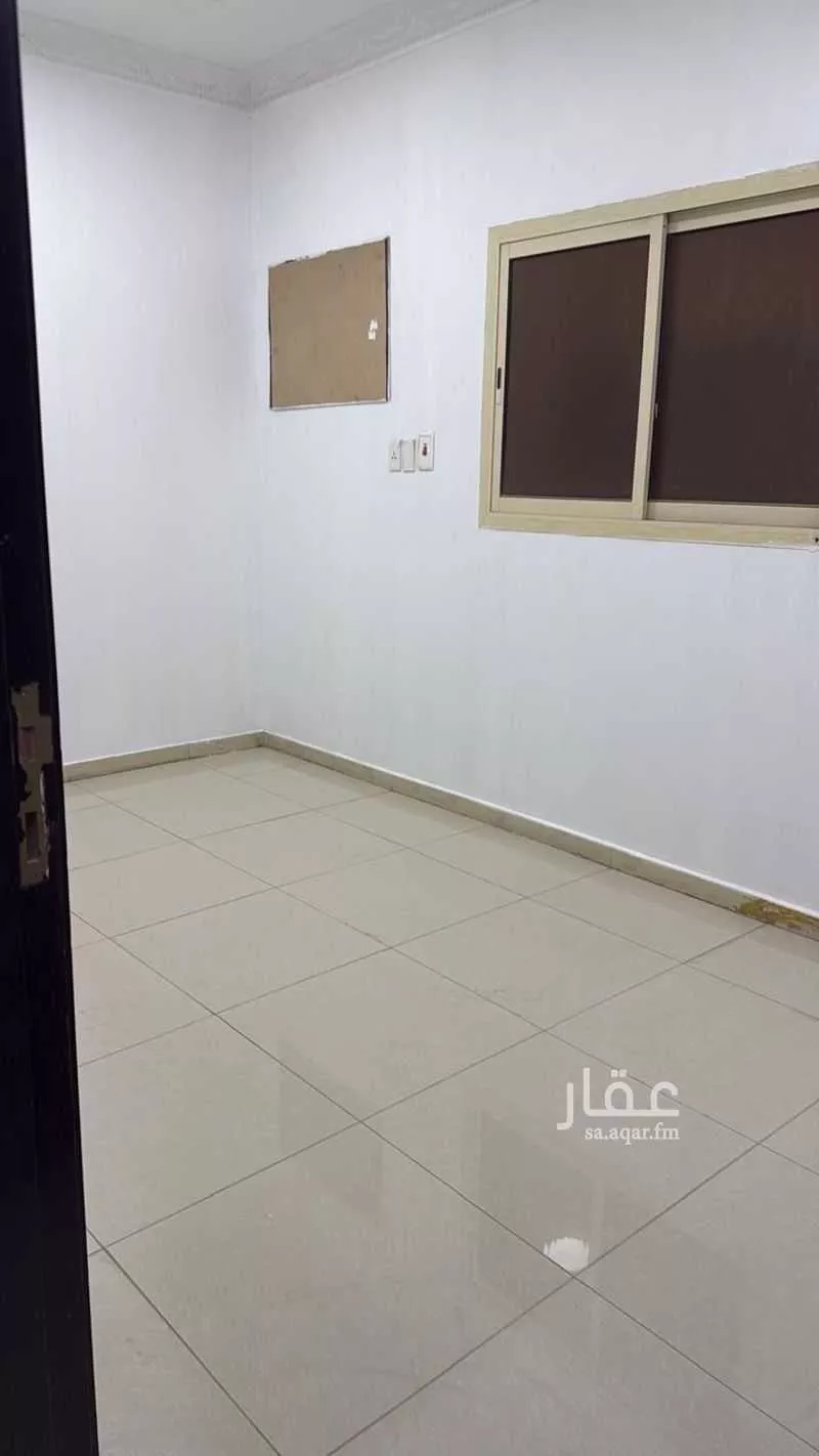 مكتب 1070 م² في الفيصلية 4