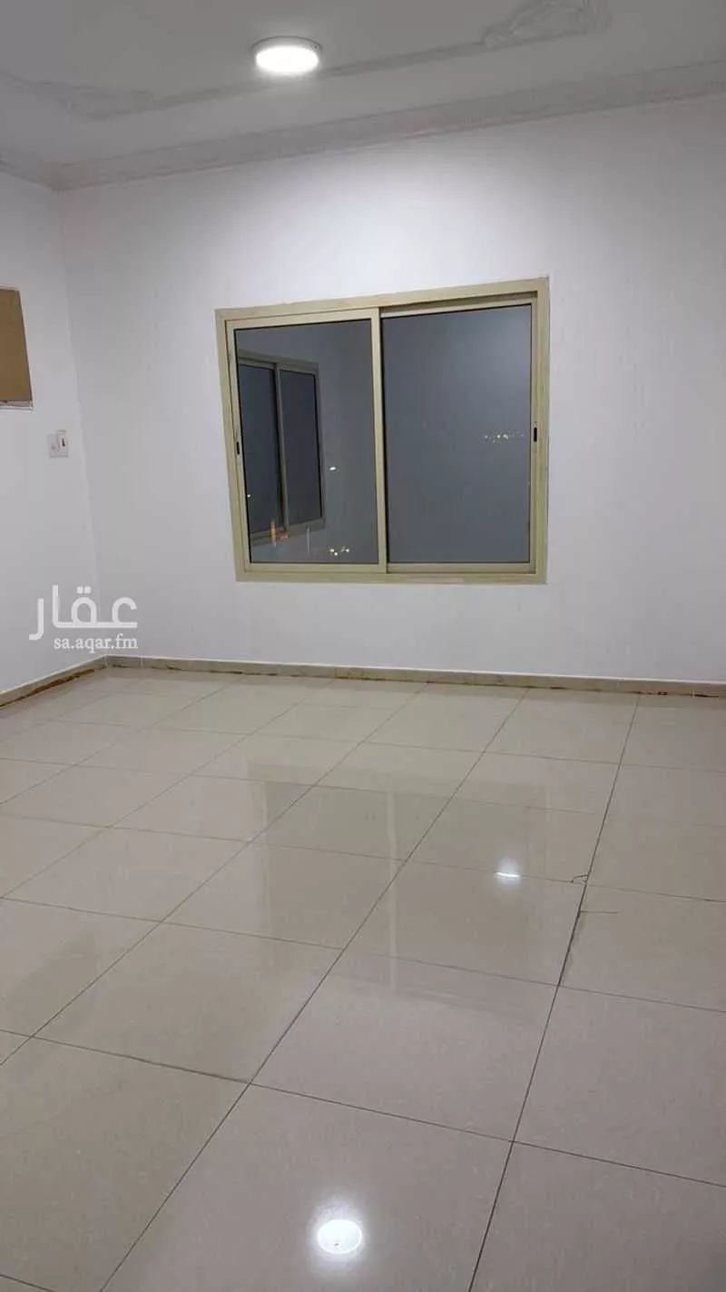 مكتب 1070 م² في الفيصلية 3