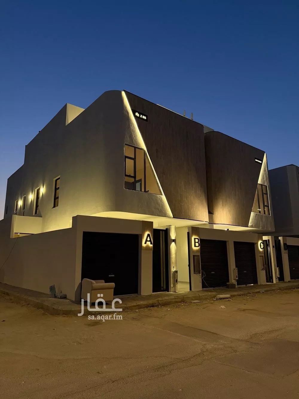 4 bedroom villa in As Suwaidi Al Gharabi, Riyadh 8